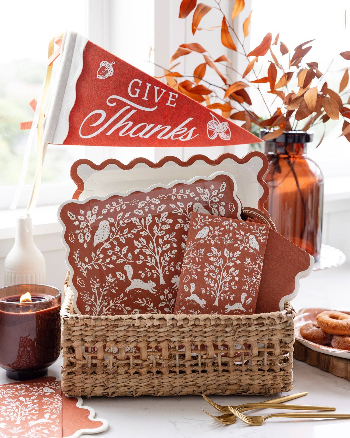 WDT1341 - Scalloped Rust Paper Plates