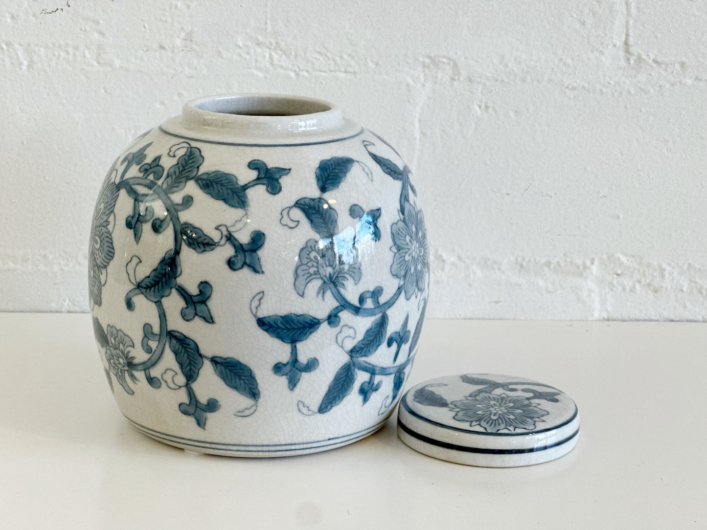 BLUE FLORAL GINGER JAR W/LID