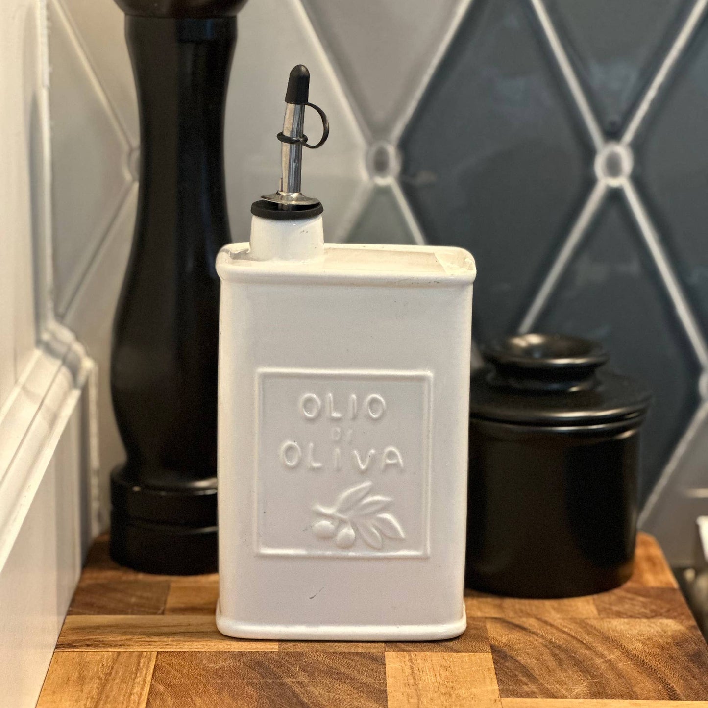 White Ceramic Olive Oil Can, 17 oz/500 ML