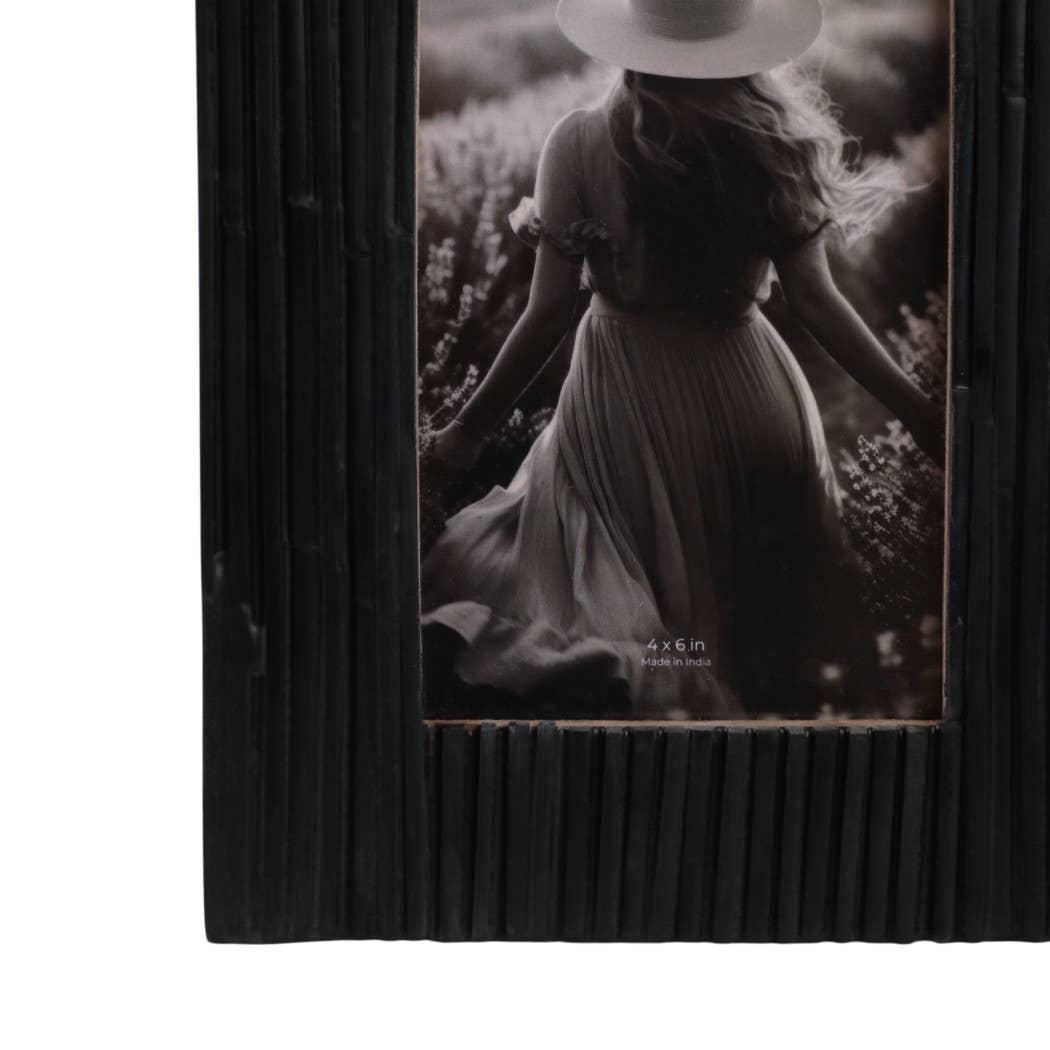 Wooden Resin Jagged Photo Frame Decor - Black, 4x6 in.