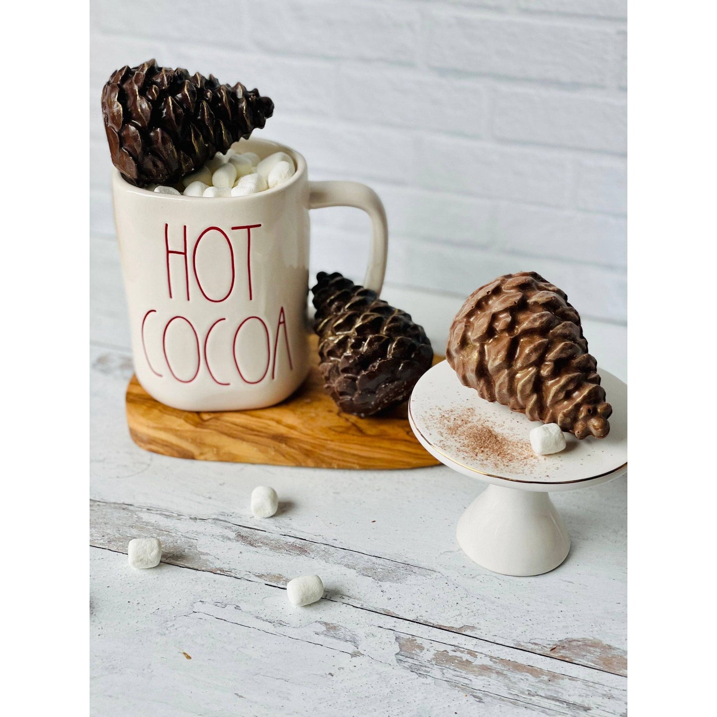 Pine Cone Hot Cocoa Bombs : Milk Chocolate