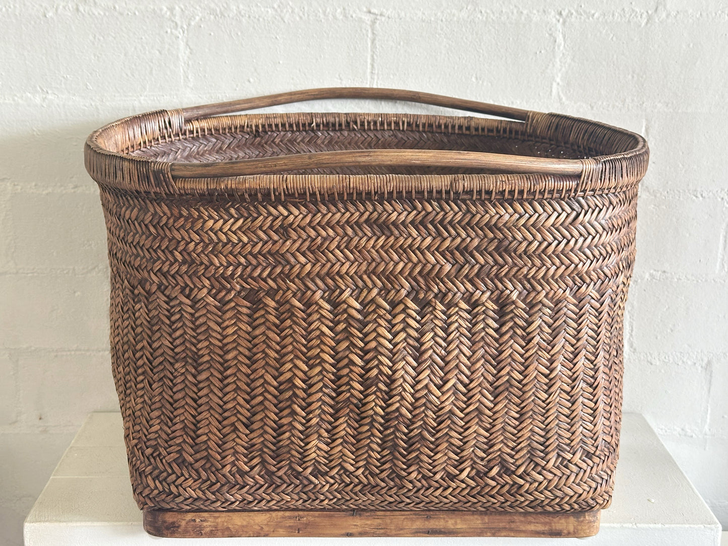 Maples Antique Style Basket