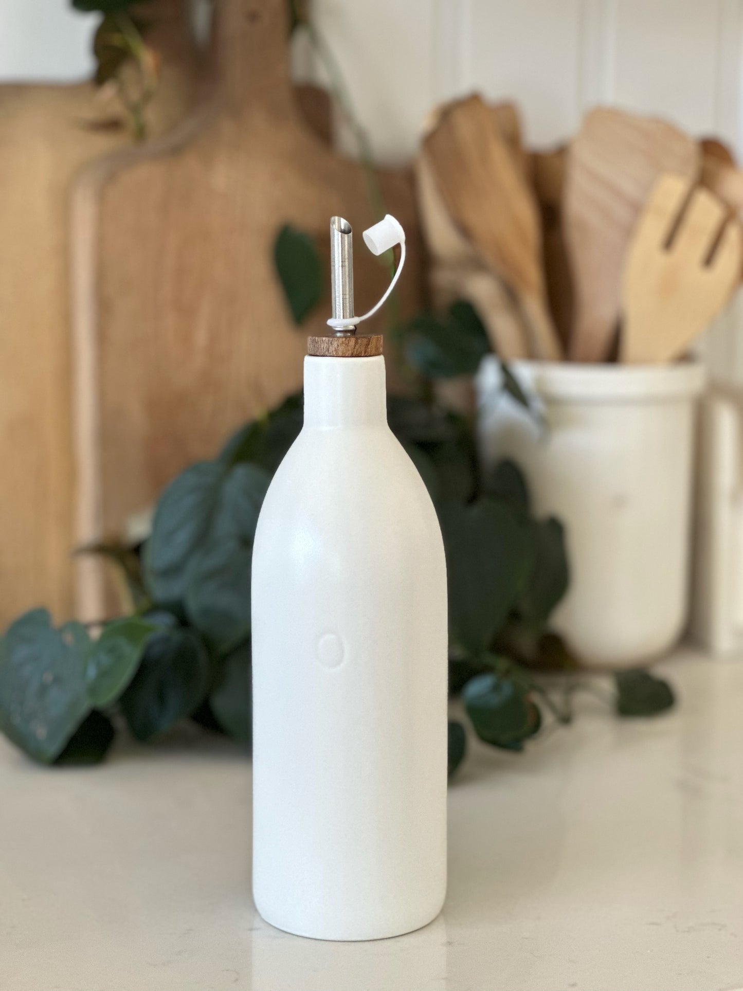 White Ceramic Oil Bottle,17 oz Olive Oil Dispenser
