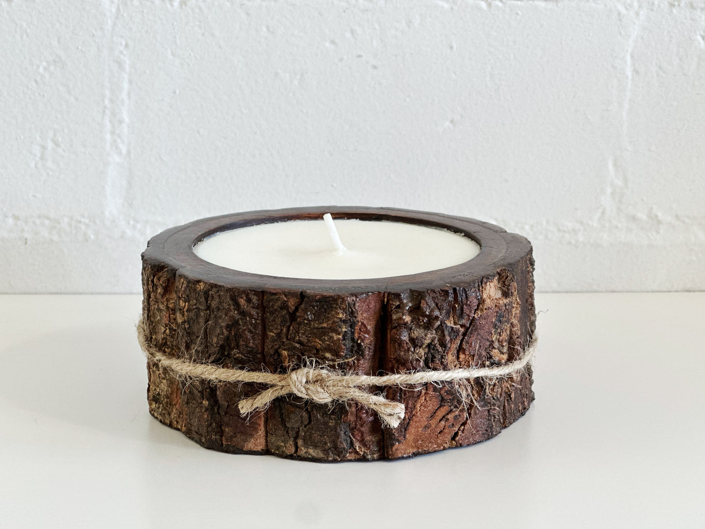 Grapefruit Pine Himalayan Tree Bark Candle