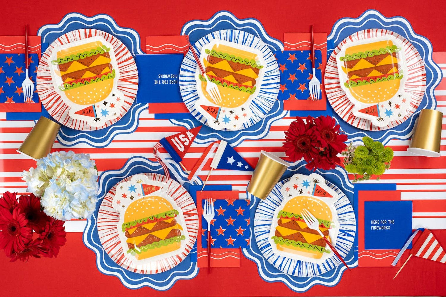 Navy Wavy Scallop Placemat