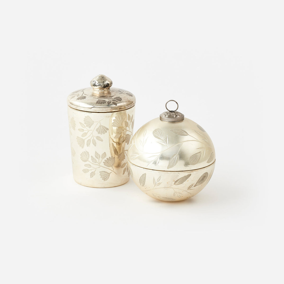 Etched Silver Balsam Candle W/Lid 2 Asst