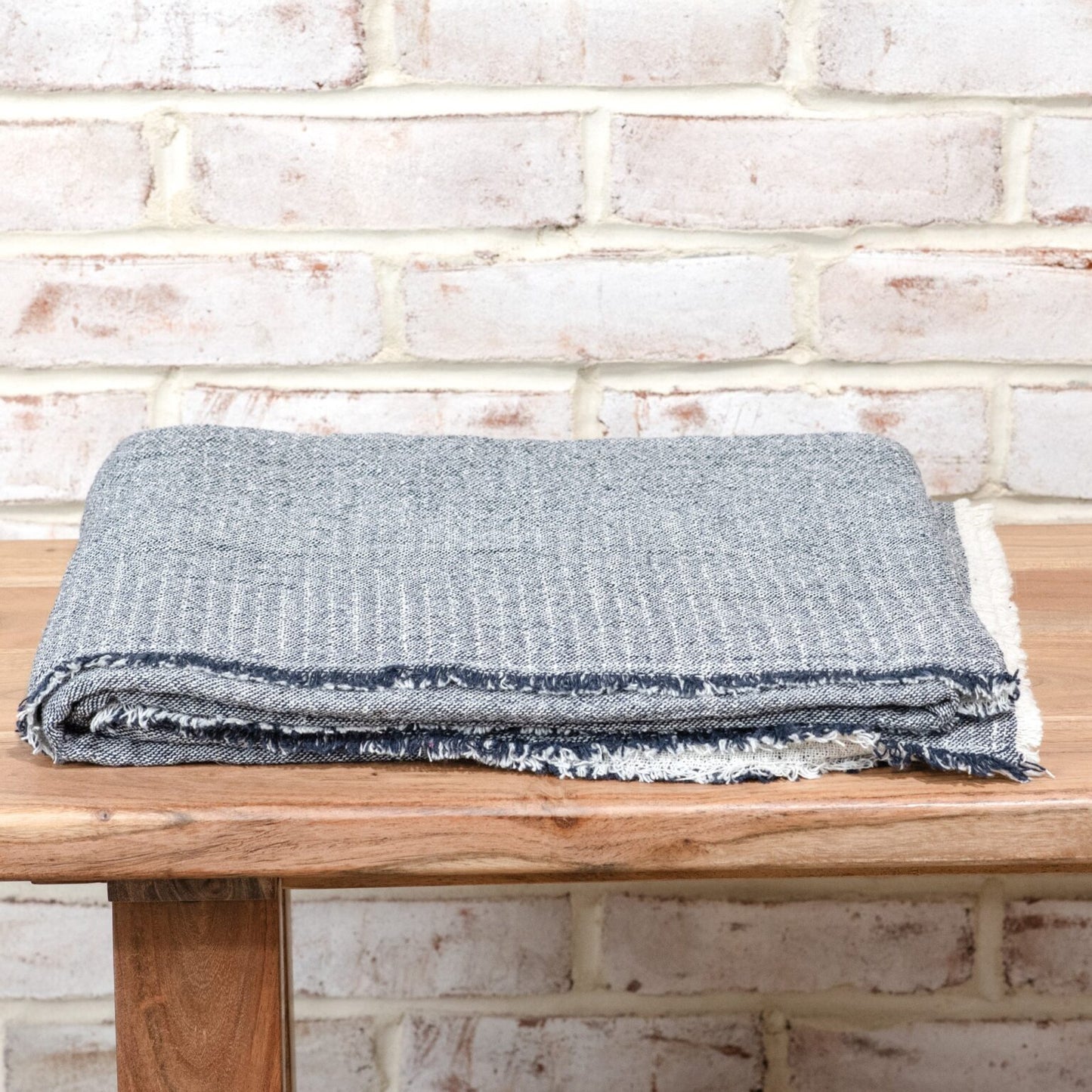 NAVY COTTON THROW