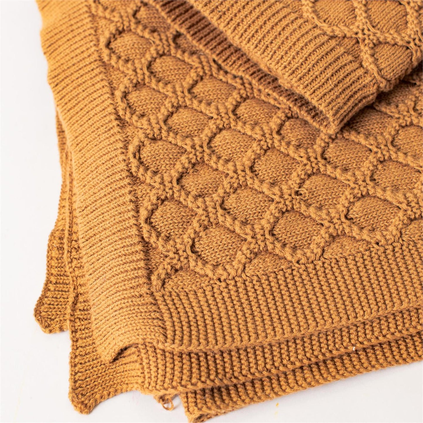 THROW - GOLD DIAMOND KNIT