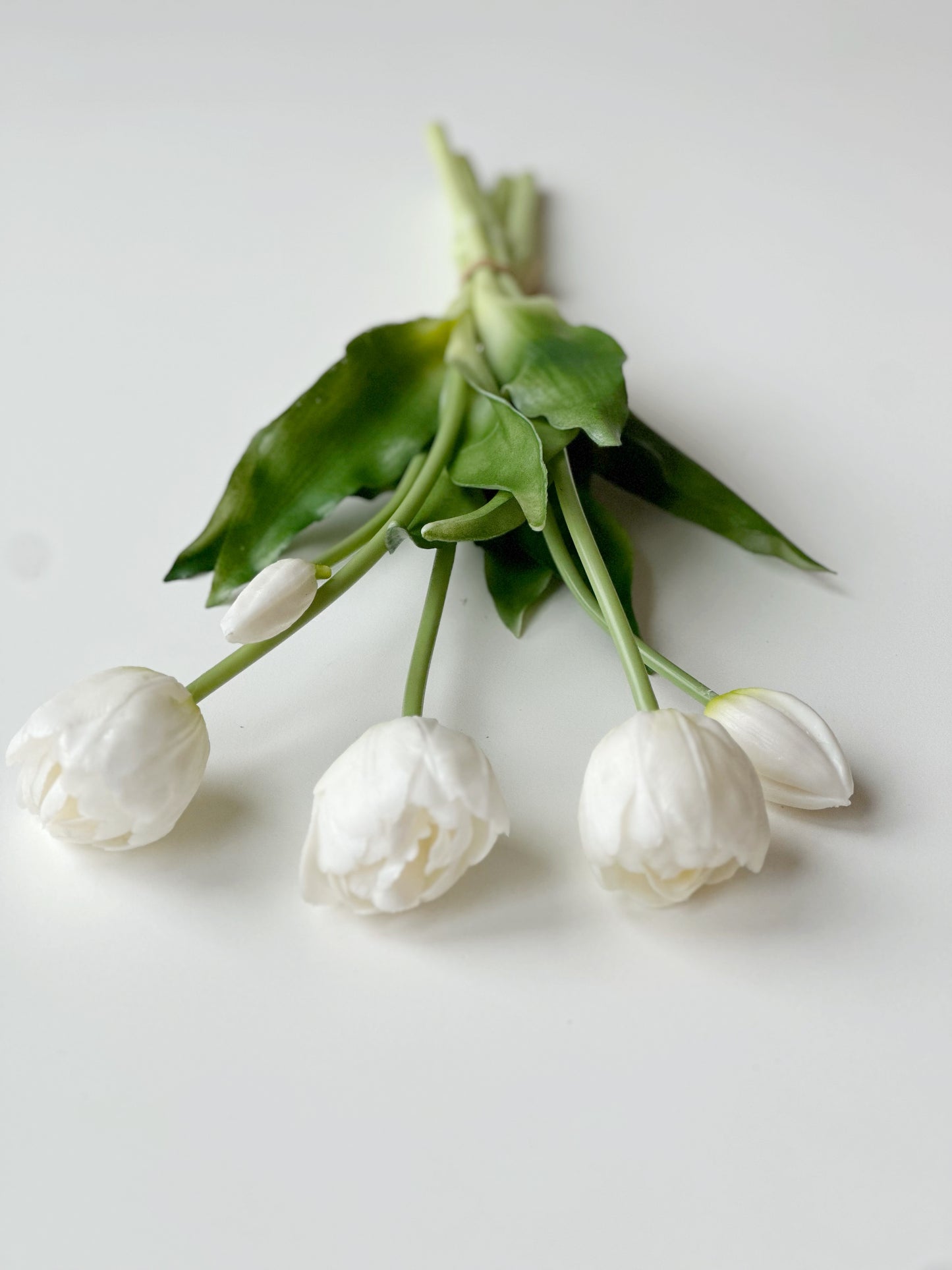 REAL TOUCH TULIP BUNDLE WHITE