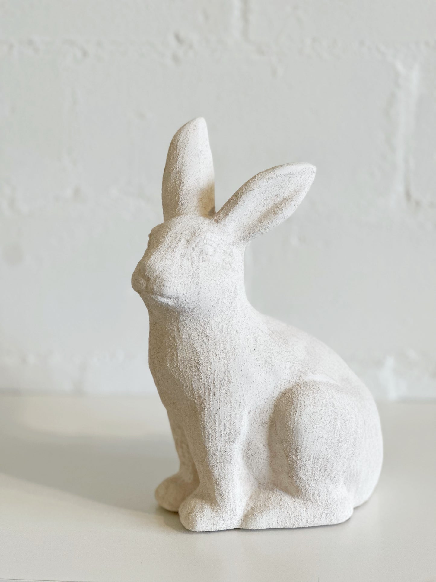 WHITE SITTING BUNNY