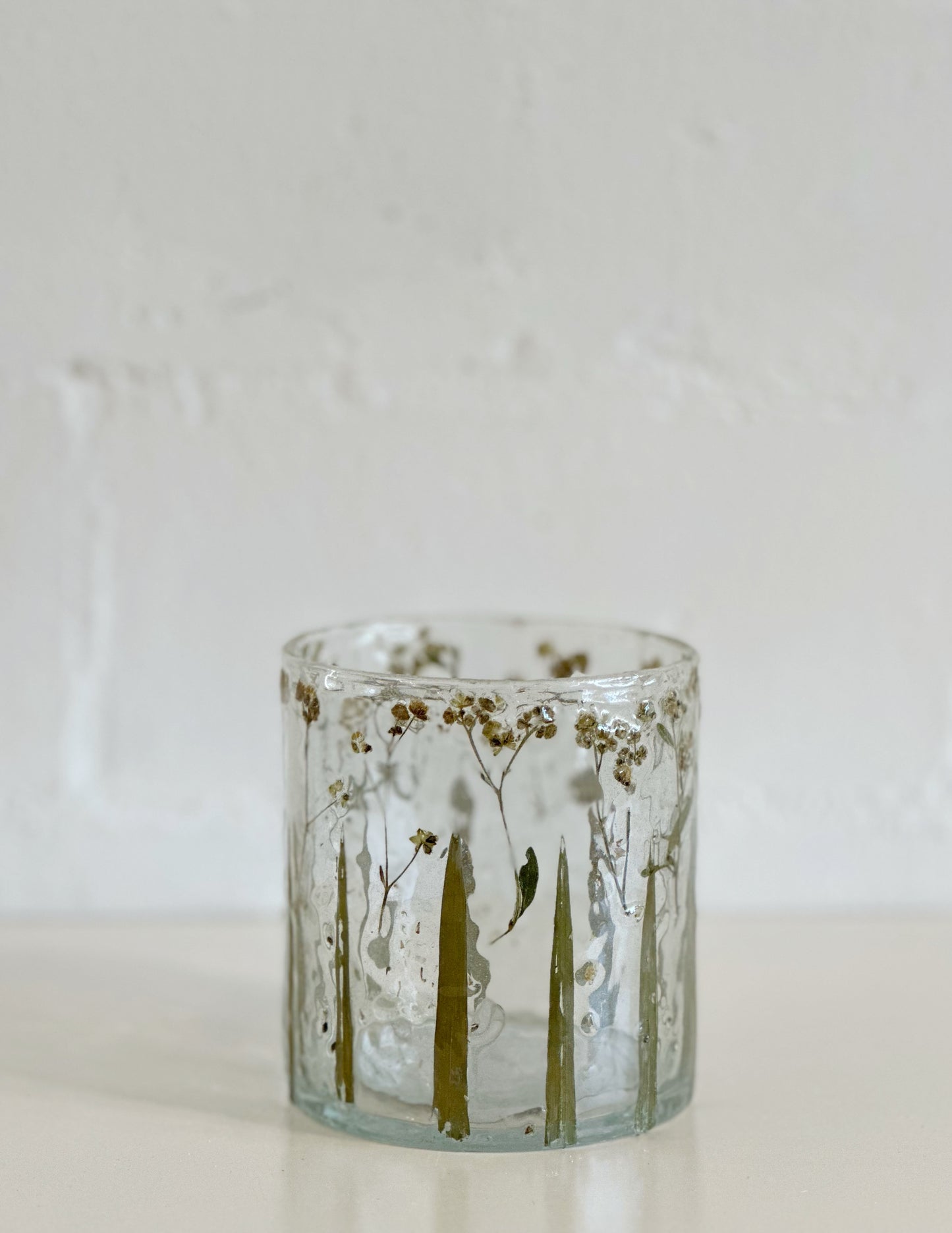 PRESSED BABY'S BREATH HURRICANE - SMALL