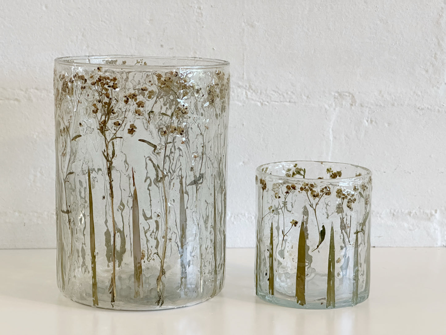 PRESSED BABY'S BREATH HURRICANE - SMALL