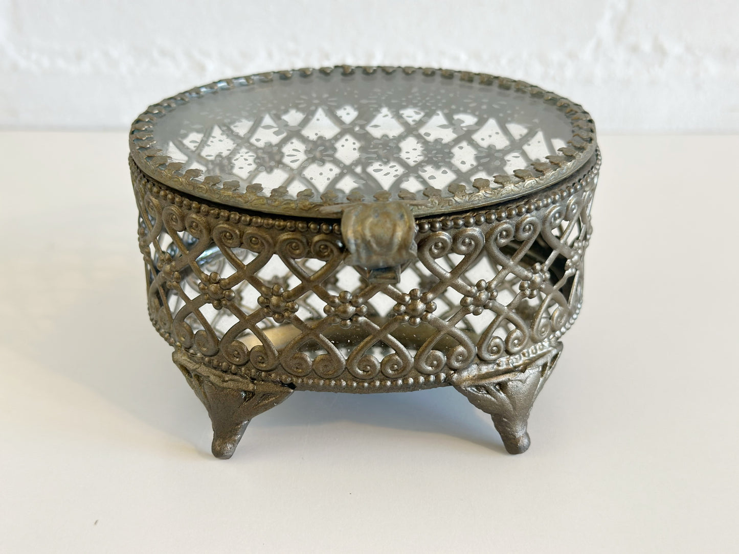Oval Glass Jewelry Box