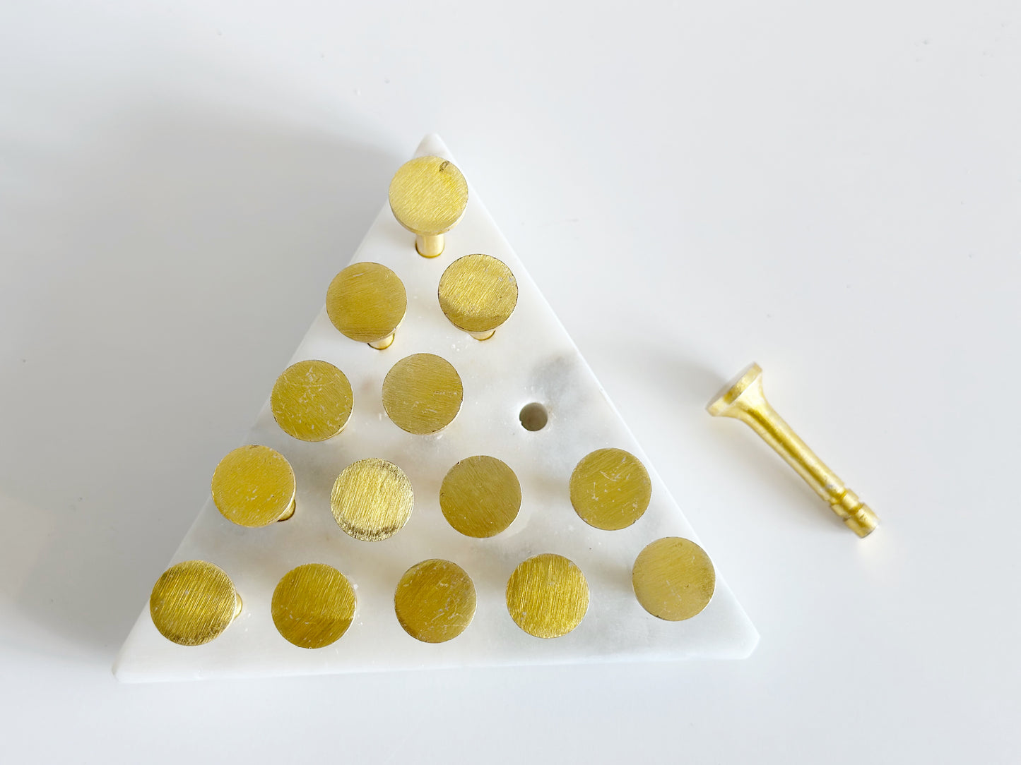 MARBLE TRIANGLE PEG GAME