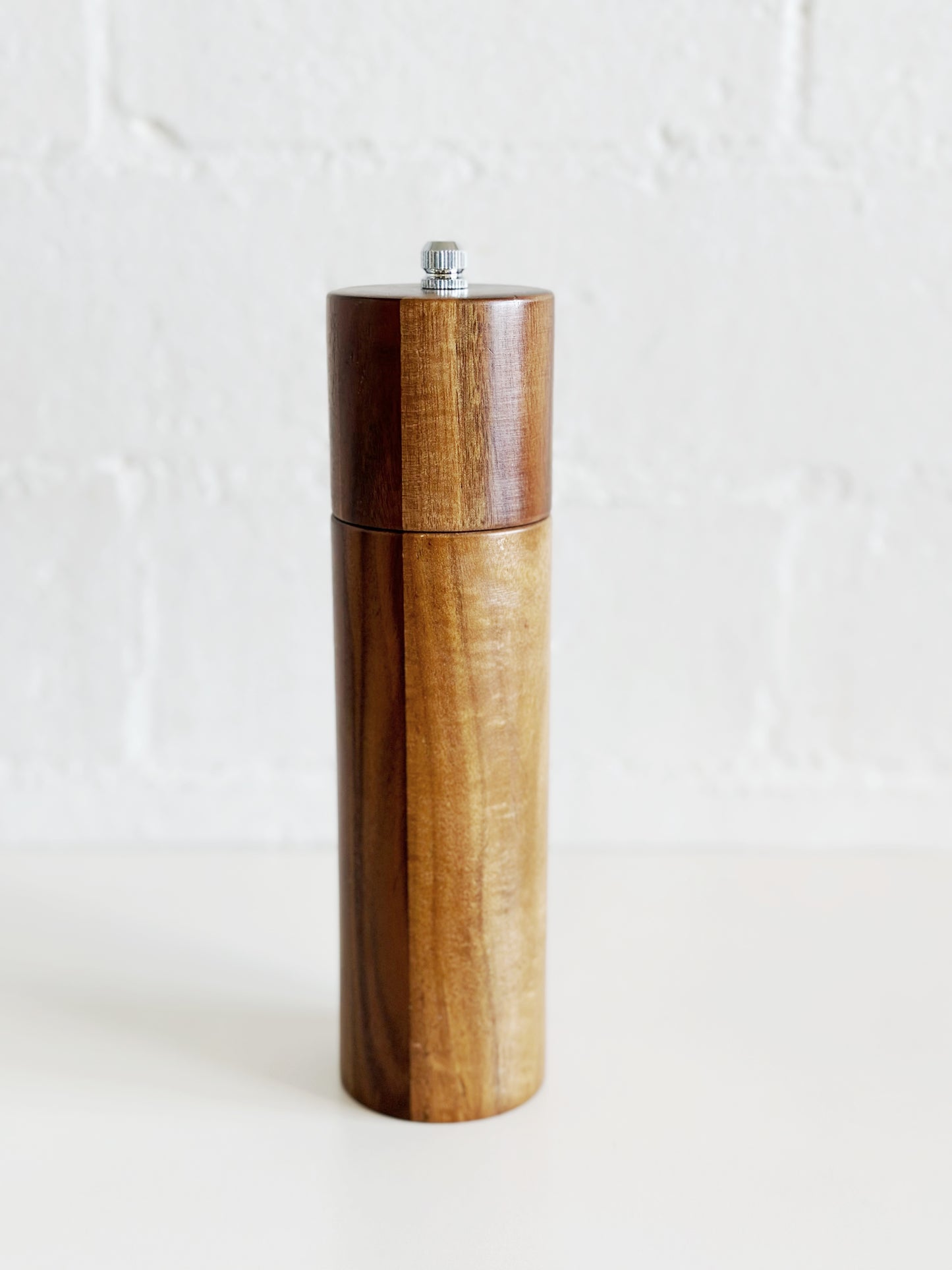 SMOOTH WOOD PEPPER MILL