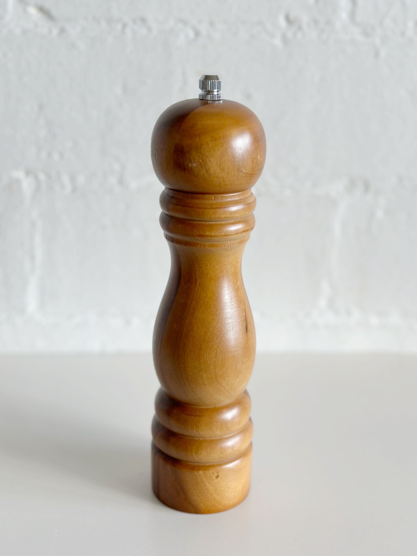 WOOD PEPPER MILL