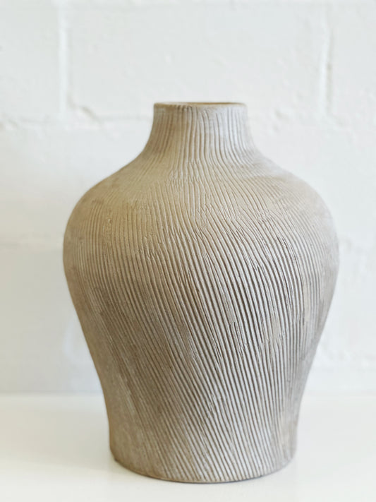 OATMEAL LINE VASE