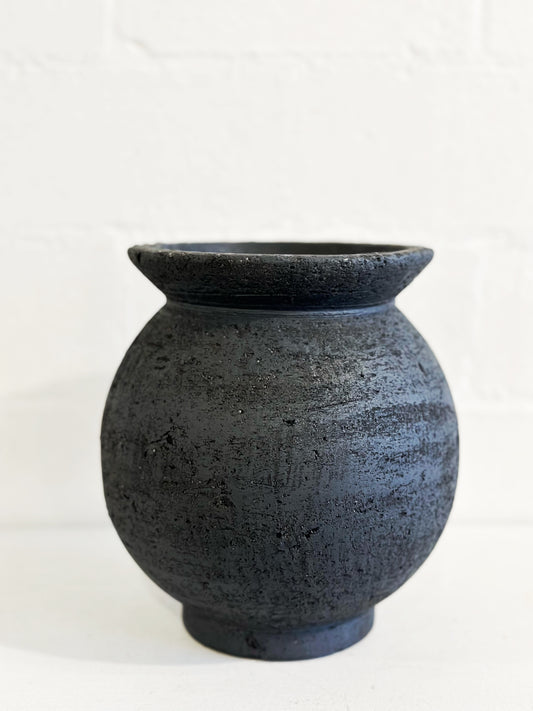Small Black Round Pot