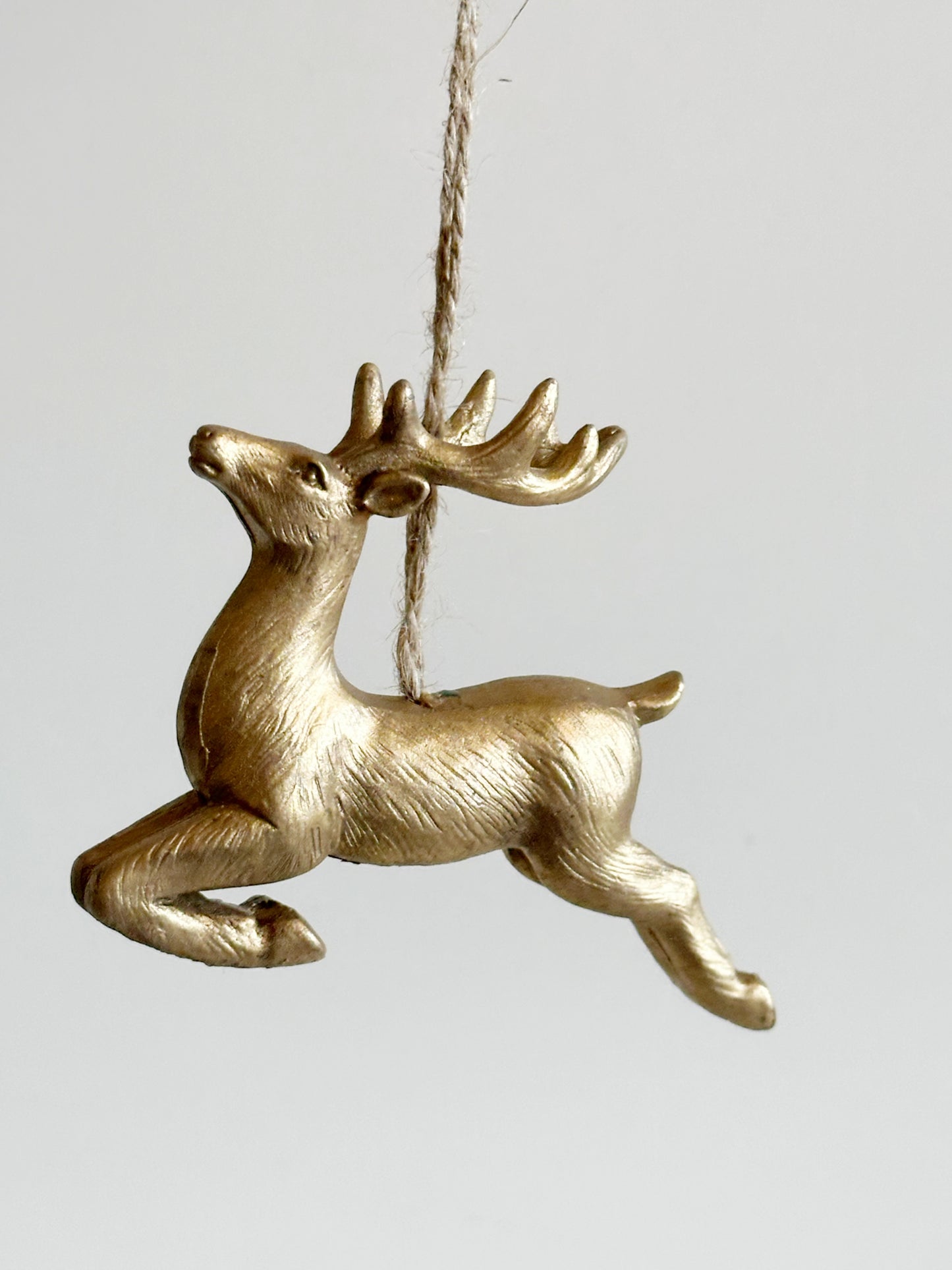 GOLD RESIN DEER ORNAMENT