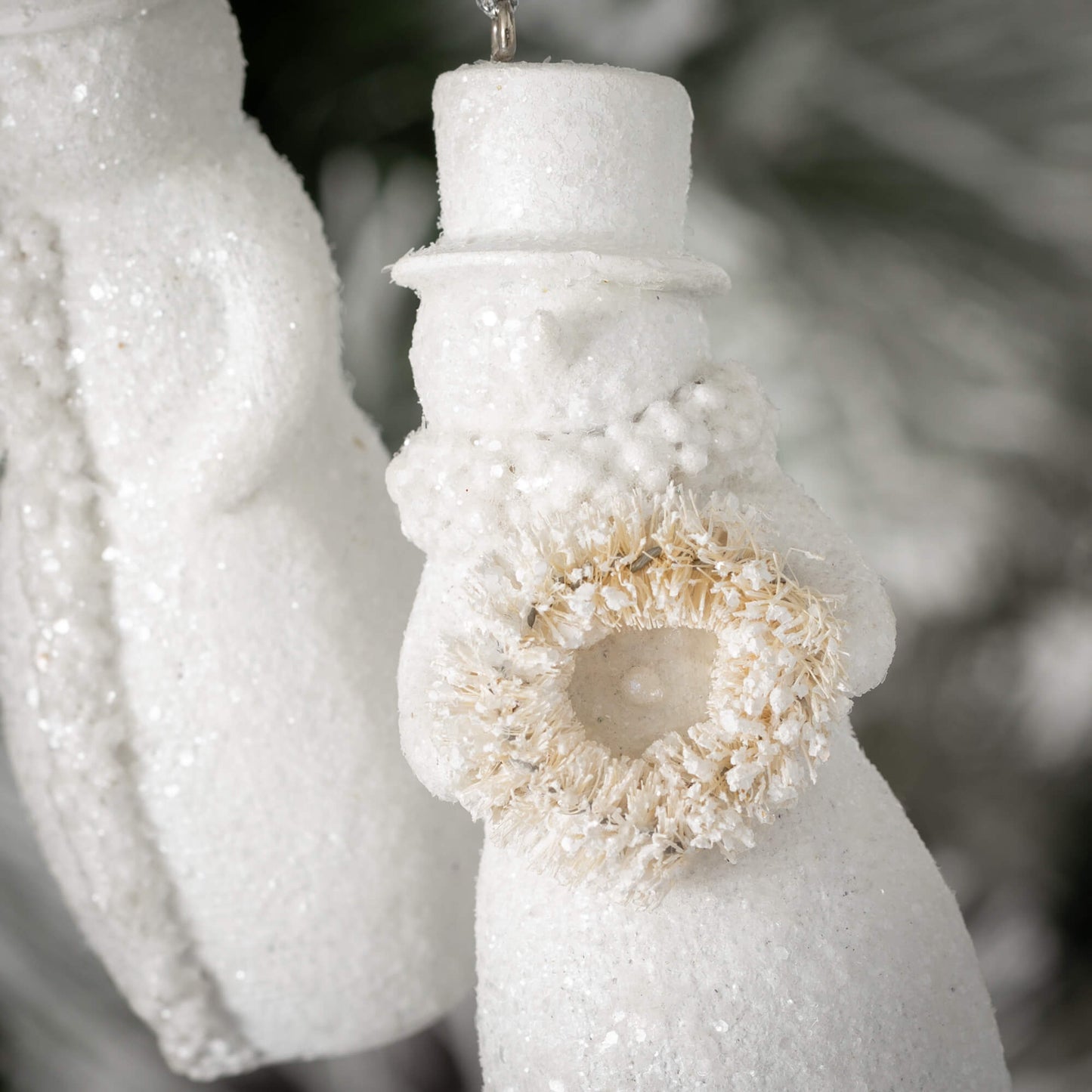 FROSTED SNOWMAN ORNAMENT