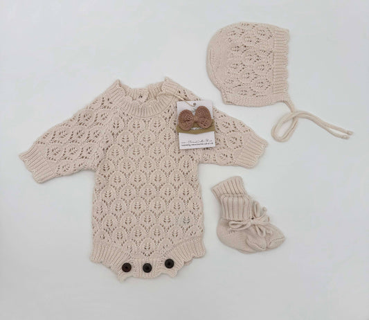 Light Cream Lacy Romper: 3pc set (romper +booties + bow) / Newborn (NB)