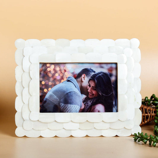 Photo Frame Scalloped Arts Bone Inlay White 4x6 Inch