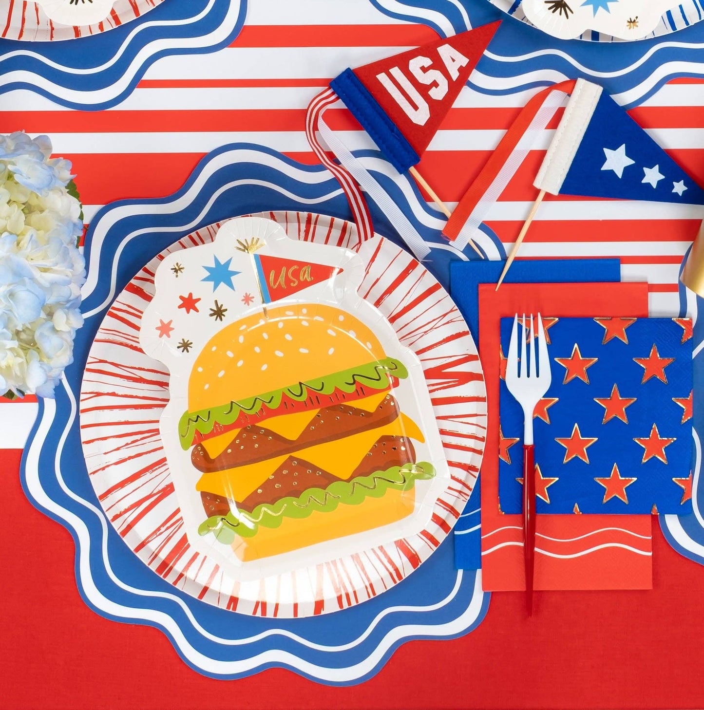Navy Wavy Scallop Placemat