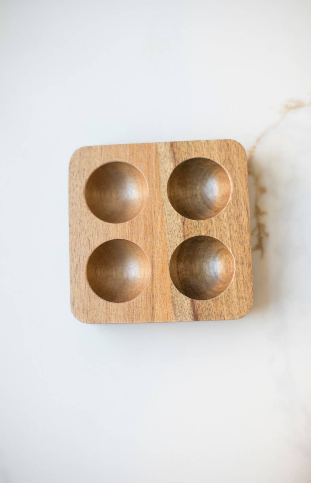 Wooden Egg Holder: 4 holes