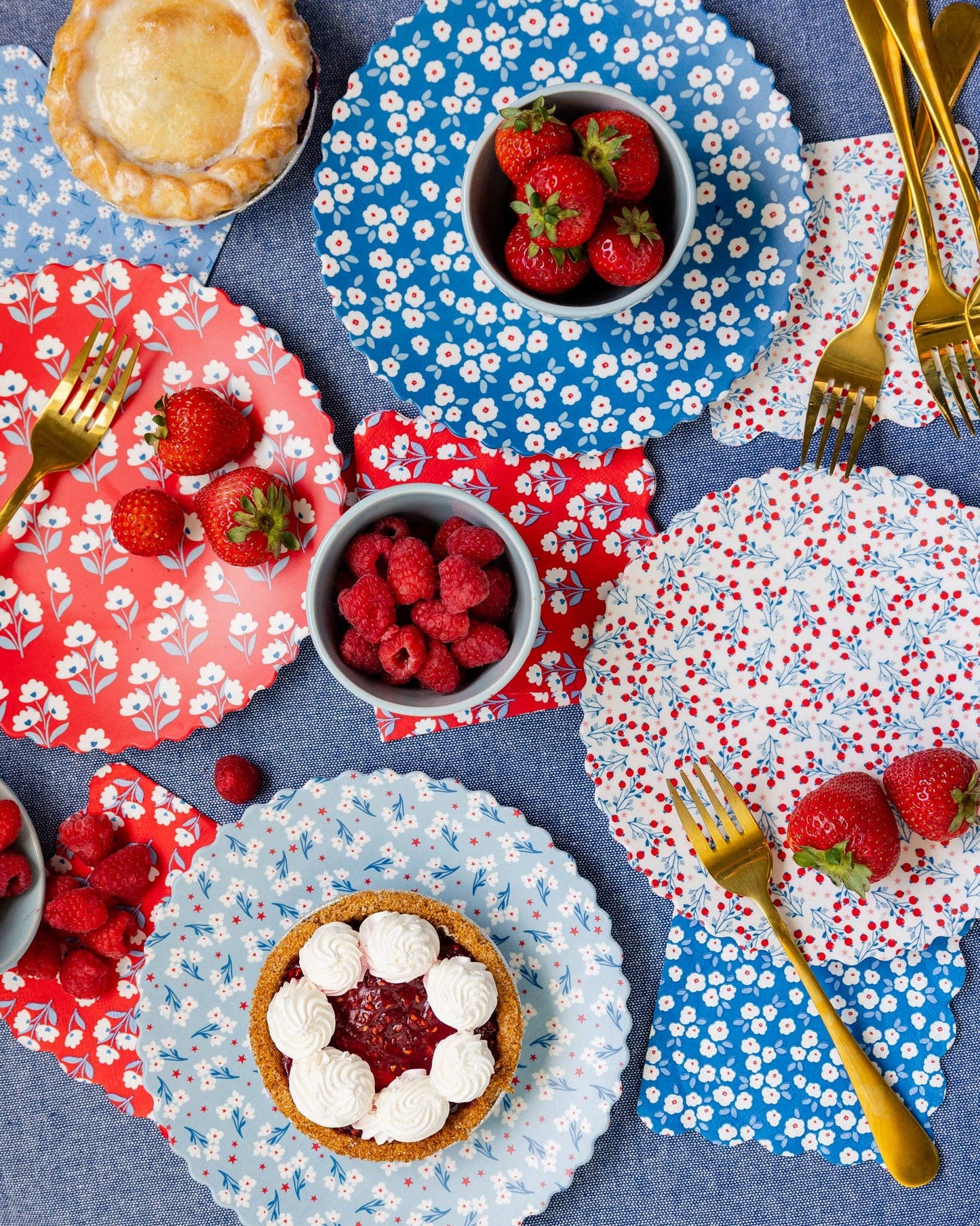 Floral Bamboo Paper Plate Set