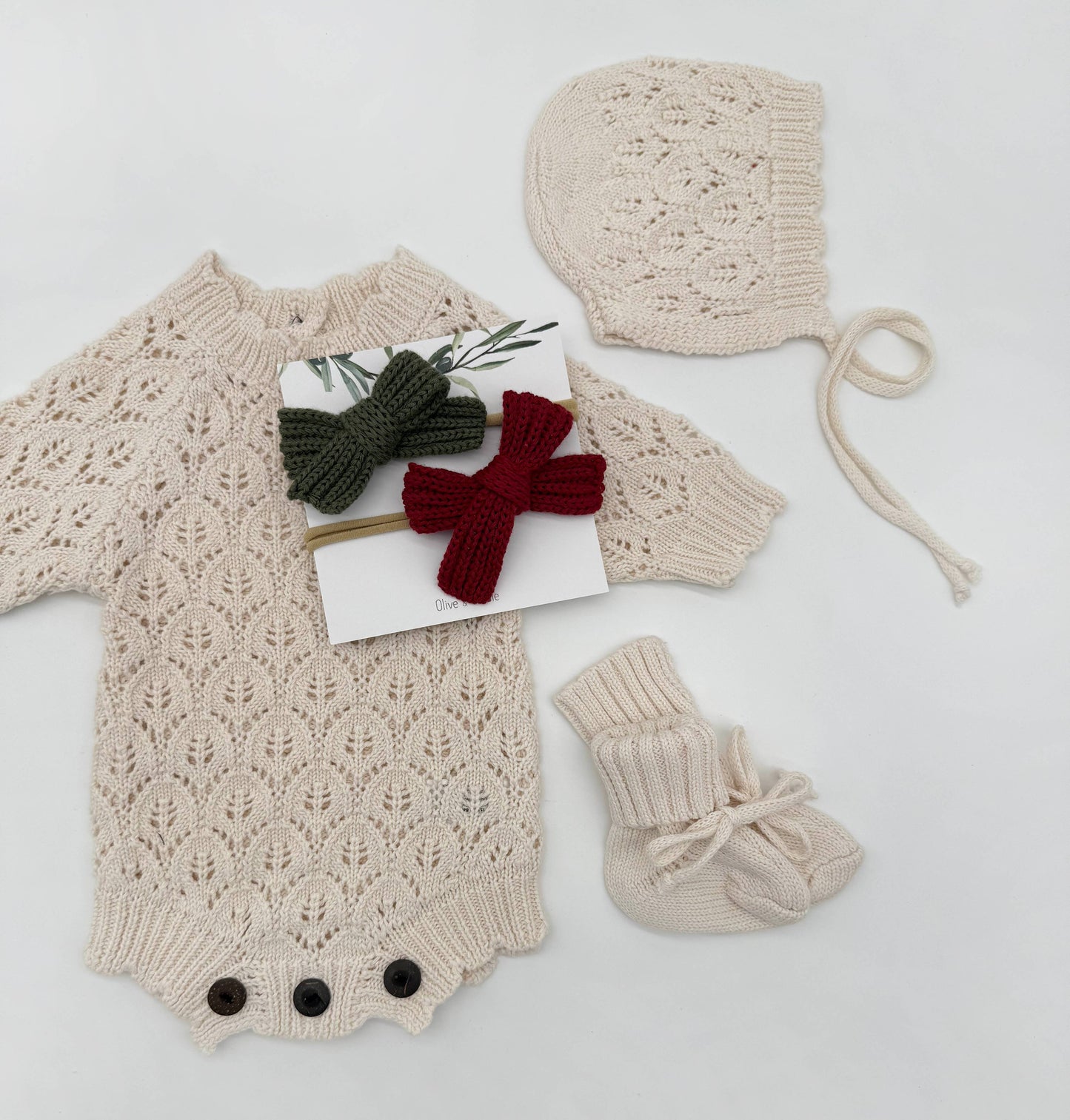 Light Cream Lacy Romper: 3pc set (romper +booties + bonnet) / Newborn (NB)
