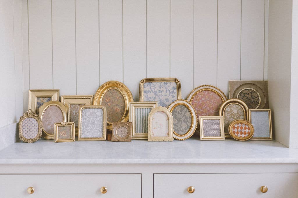 Cream and Gold Oval Photo Frame