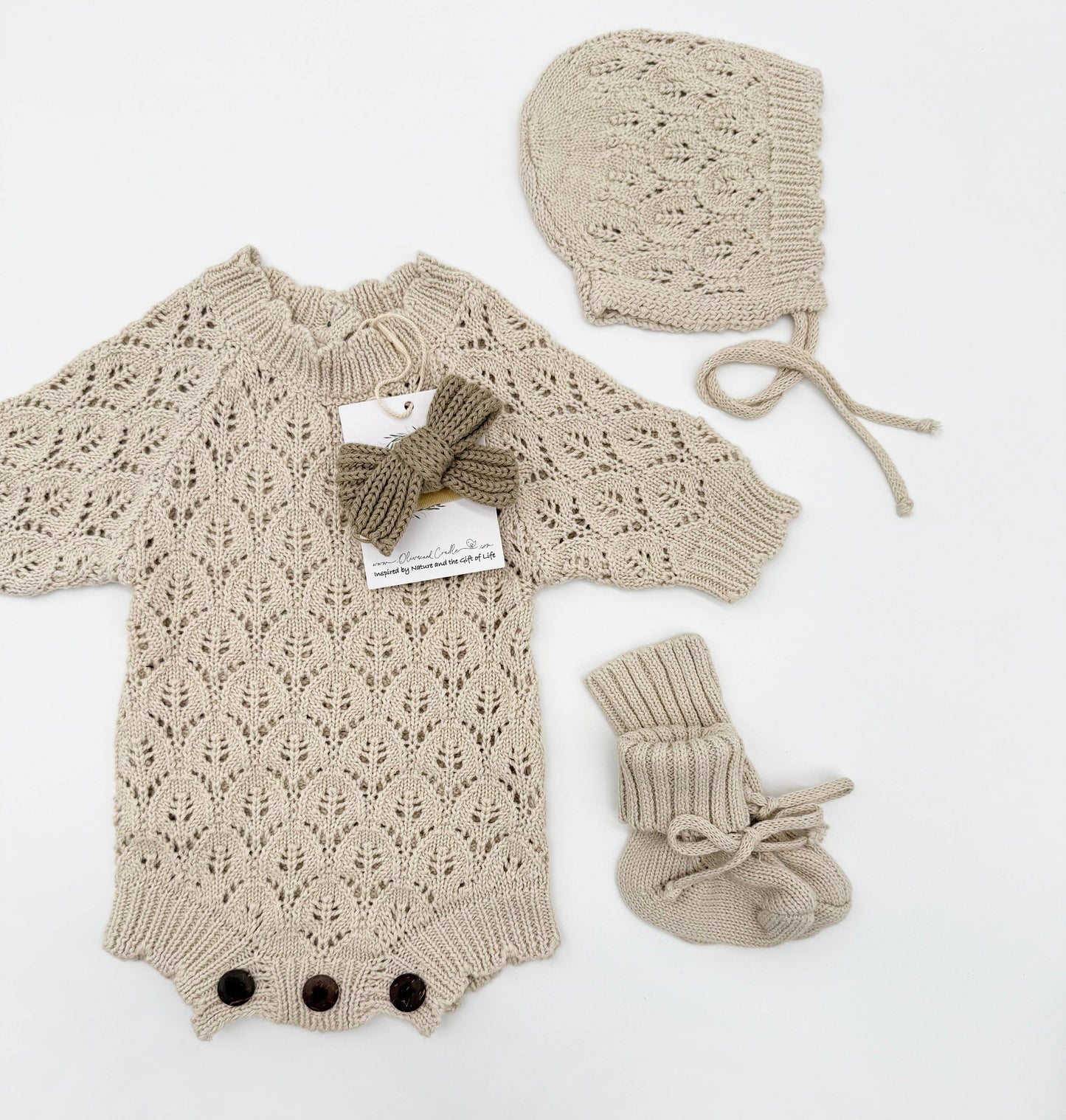 White Vintage Pearl Lacey Romper: 3pc set (romper +booties + bonnet) / 3-6 months