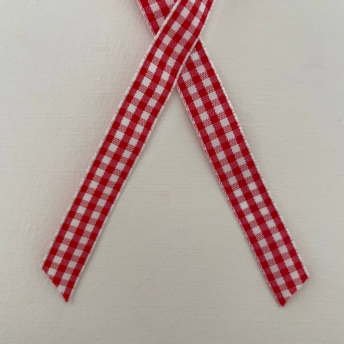 1 1/4" brass sleigh bell ornament gingham ribbon: Red/Wht