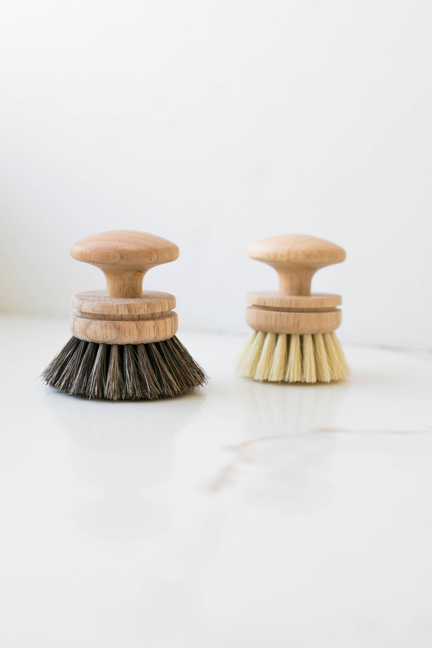 Vintage Wooden Dishwashing Brush: Horsehair