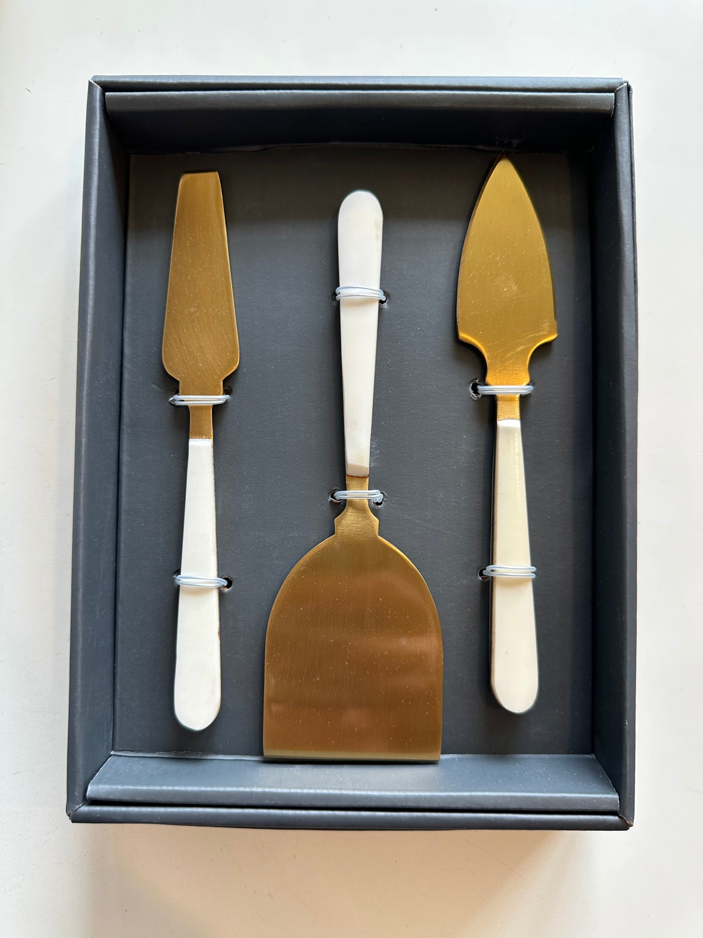 3 piece Cheese Knife Set Gold with White Resin Handles