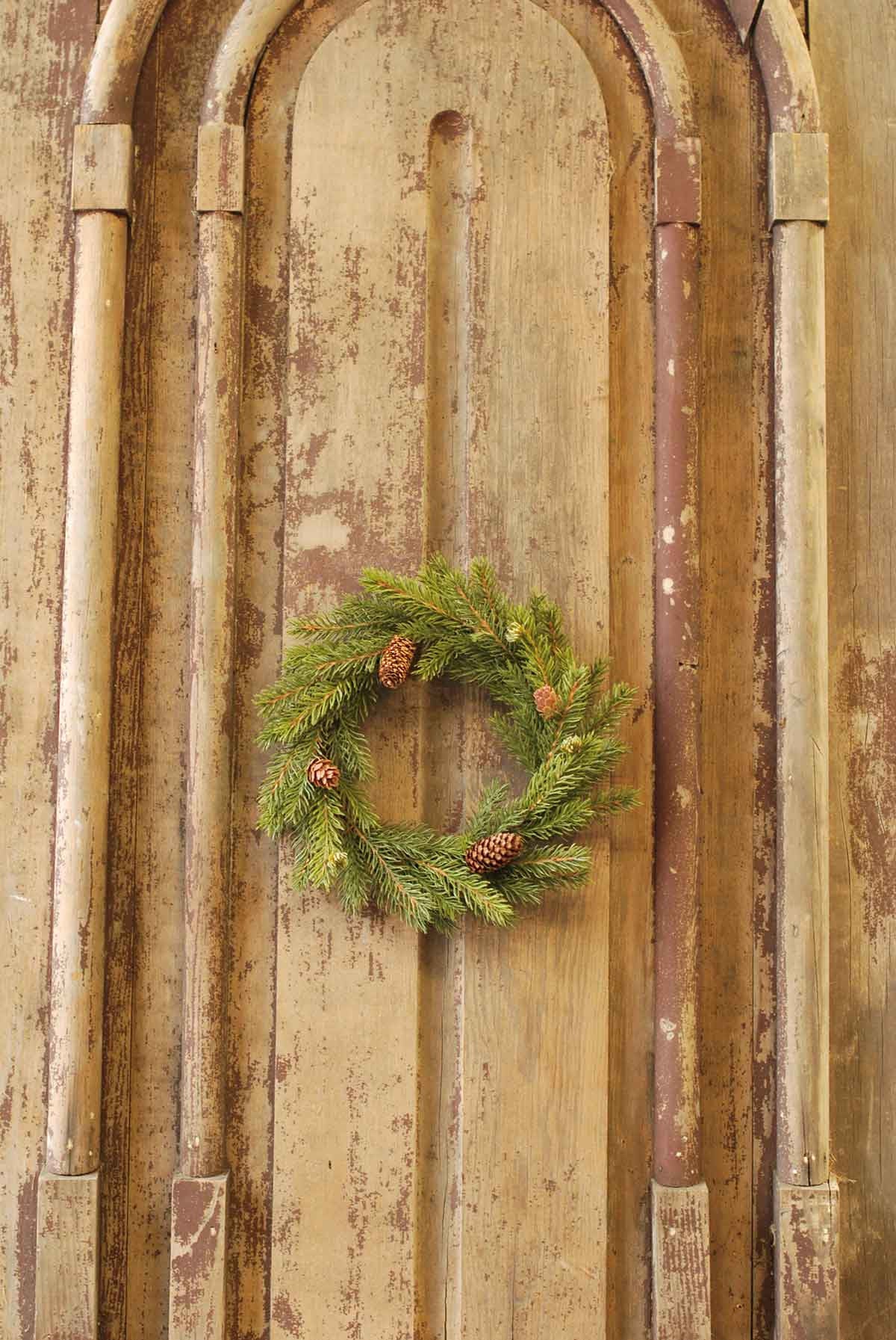 White Spruce Candle Wreath Ring