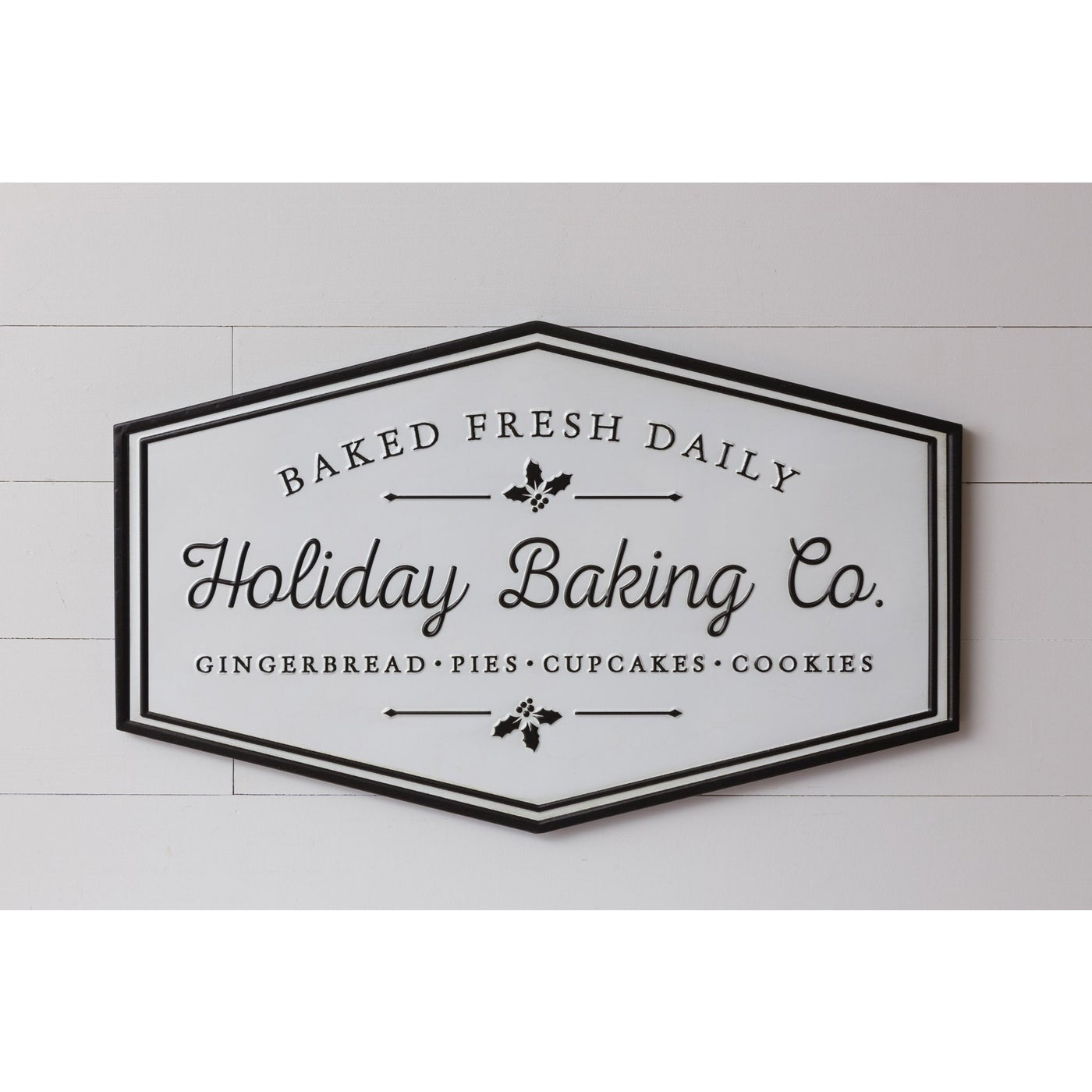 Holly Berry Inn And Bakery - Sign