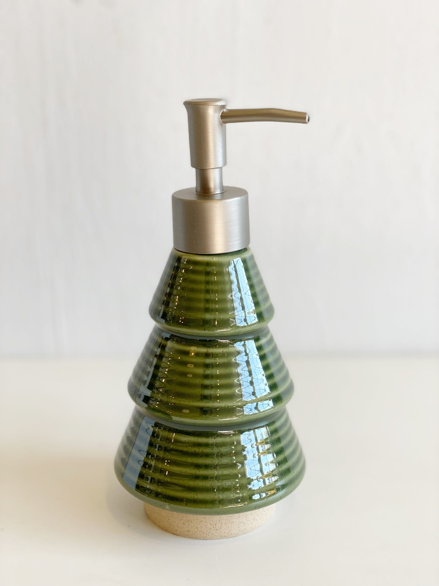 Tree ceramic soap pump