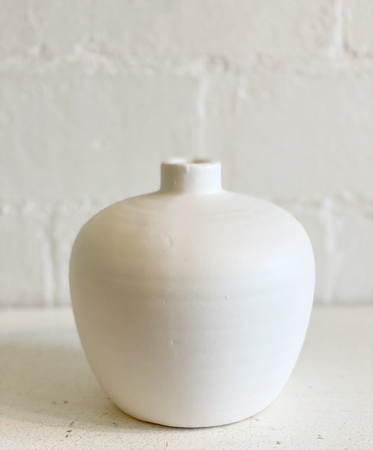 WHITE CERAMIC VASE