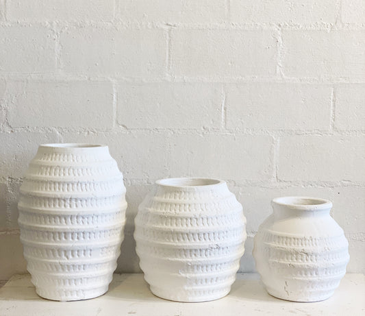 WHITE WASH VASE