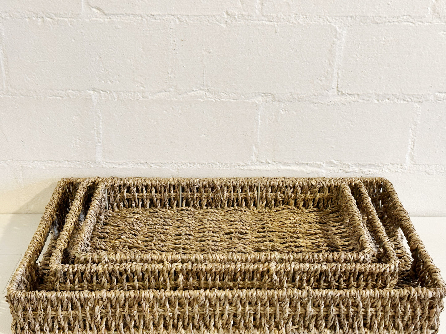 SEAGRASS BASKET TRAY