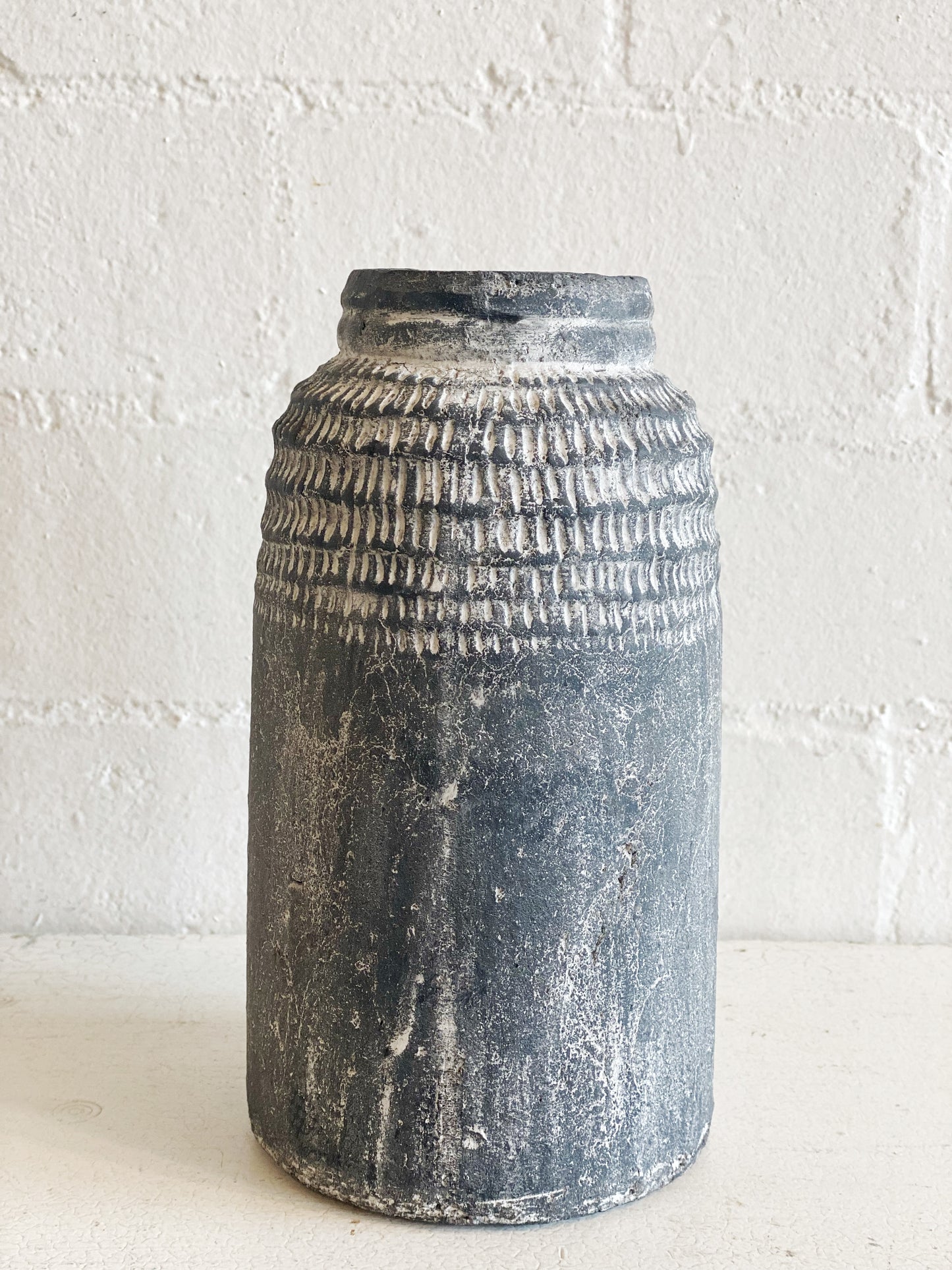Charcoal Skim Carve Vase