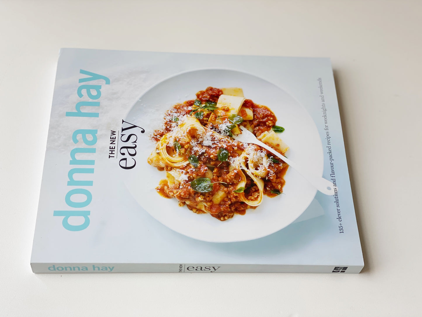 Donna Hay - the new easy Cook Book