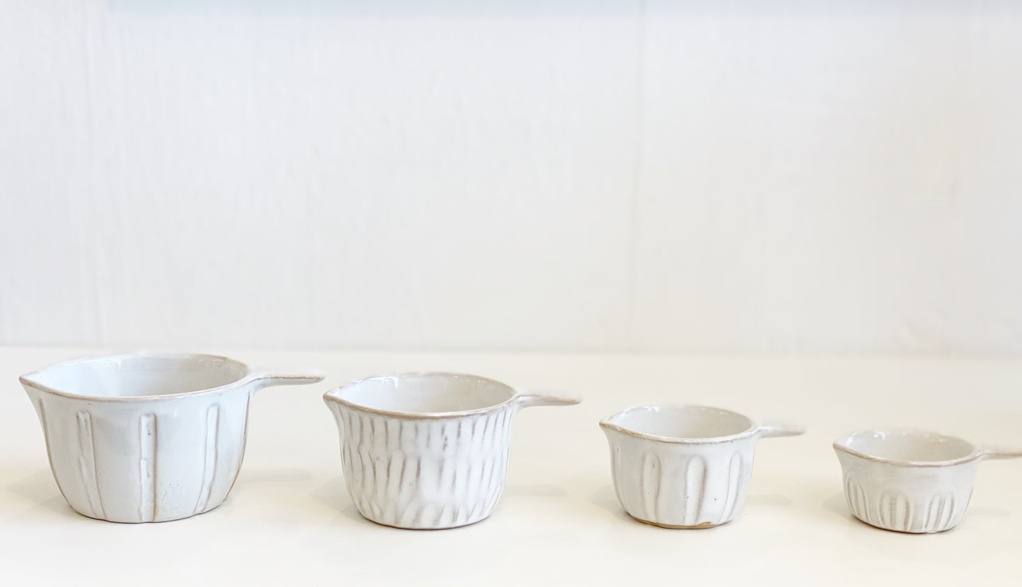 Stoneware measuring cups
